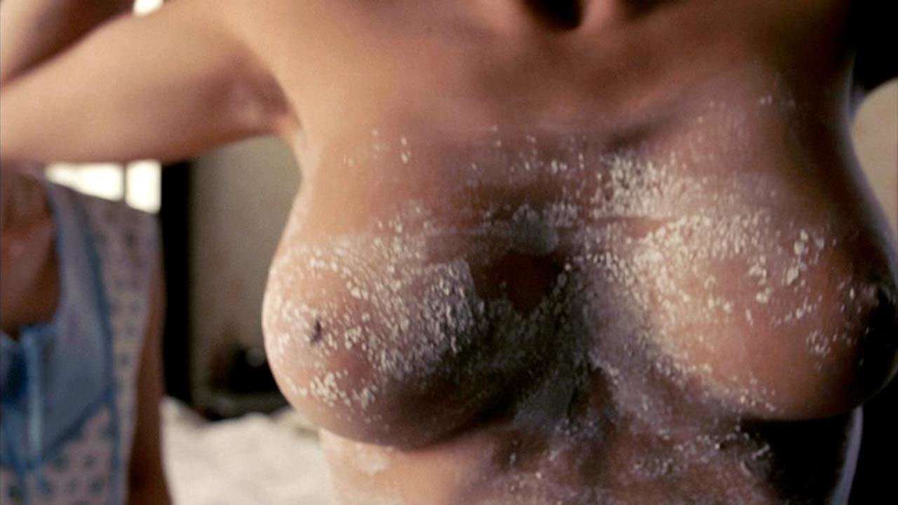 Salma Hayek Sexy Hot Nude Boobs
