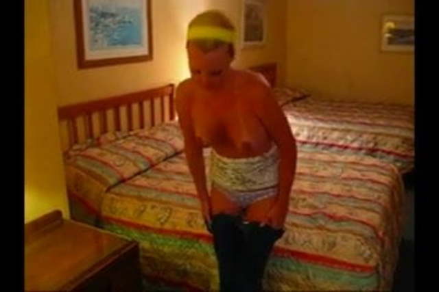 Mature I'd like to fuck in motel swallows