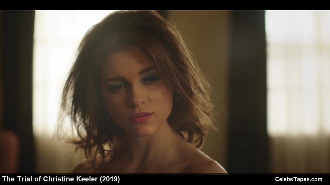 Sophie Cookson Topless and Lingerie Scenes: Free HD Porn 4d | xHamster.