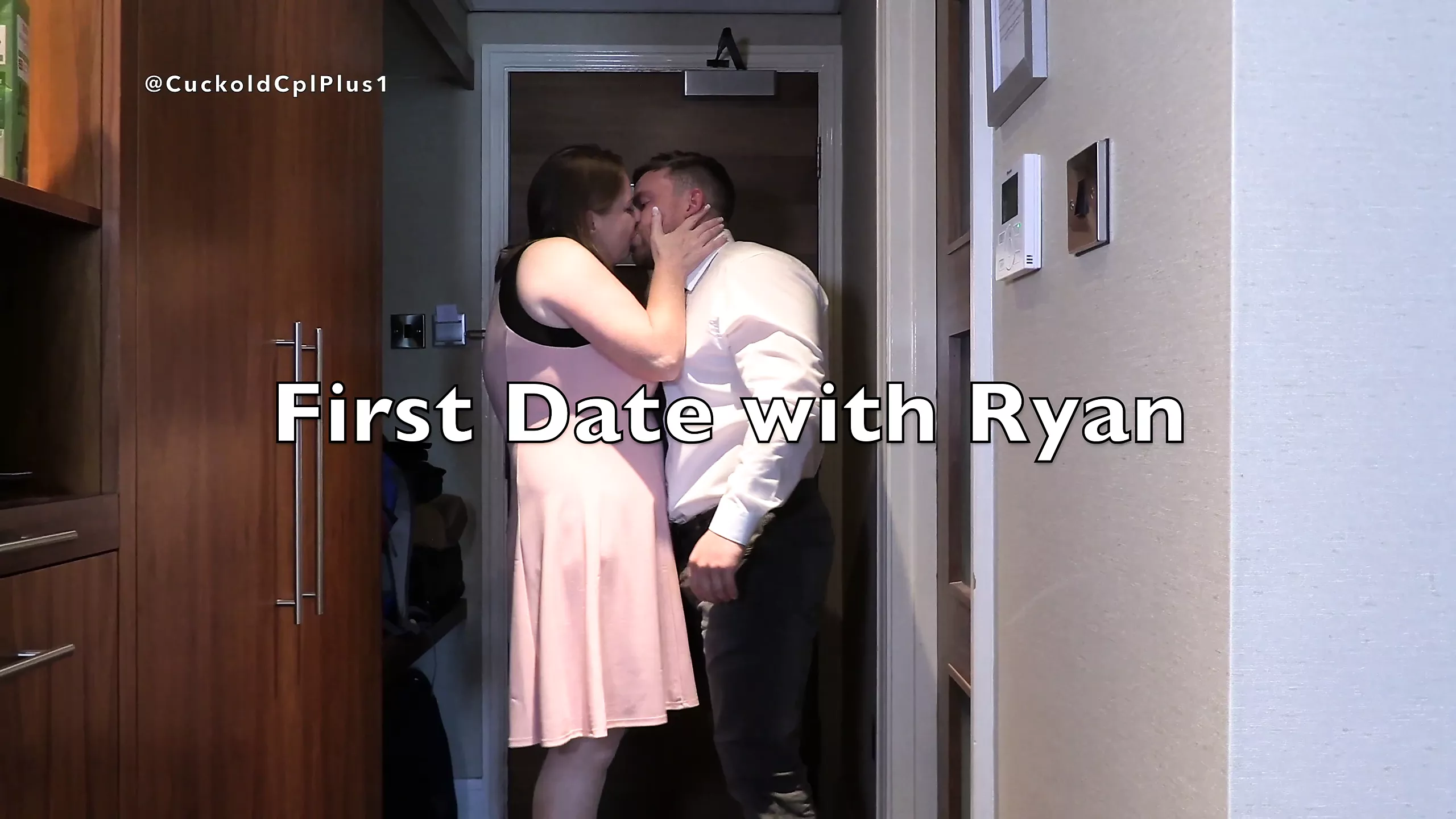 Wife Fucks Guy on First Date as Hubby Films photo