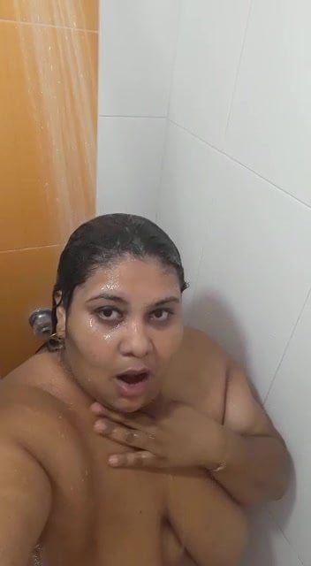 Latina Shower Nude