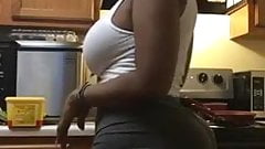 orgasm Wifey in the Kitchen hot girl