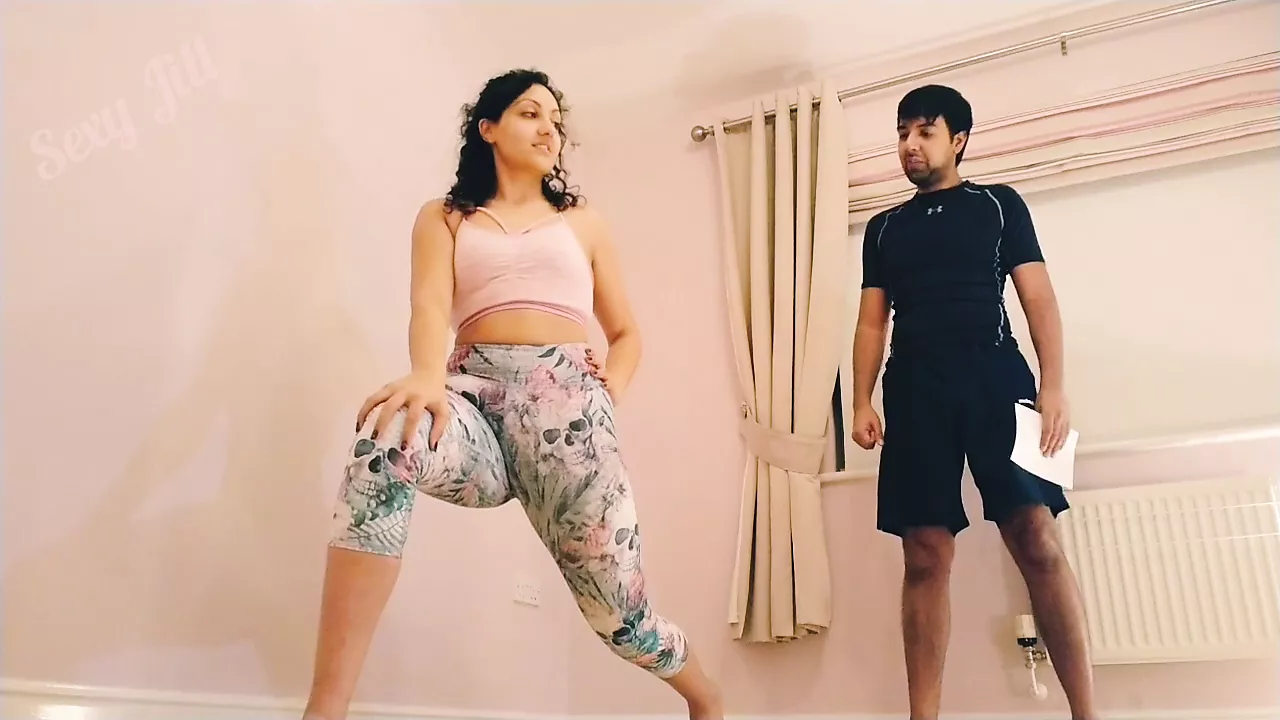 Indian Teen Nude Yoga - Teen Tricked into Getting Naked for Personal Trainer and Sucking His Cock |  xHamster