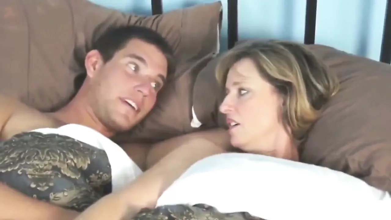 amateur video voyeur virgin bedroom foreplay