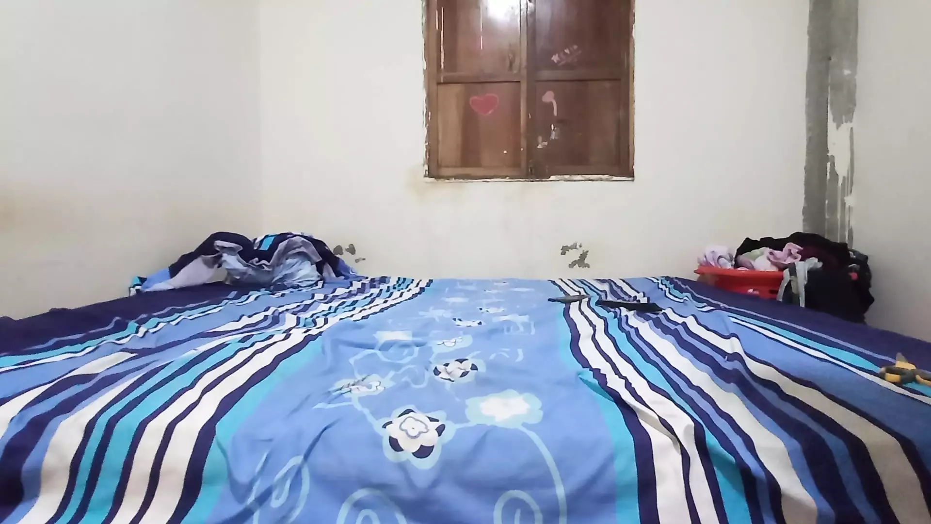 Garçon latino avec un coq noir se masturbe dans sa chambre xHamster image photo