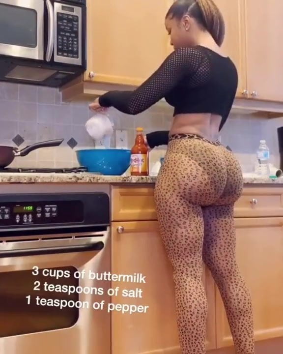 576px x 720px - Big Booty Sister Cooking Dinner, Free HD Porn 78 | xHamster