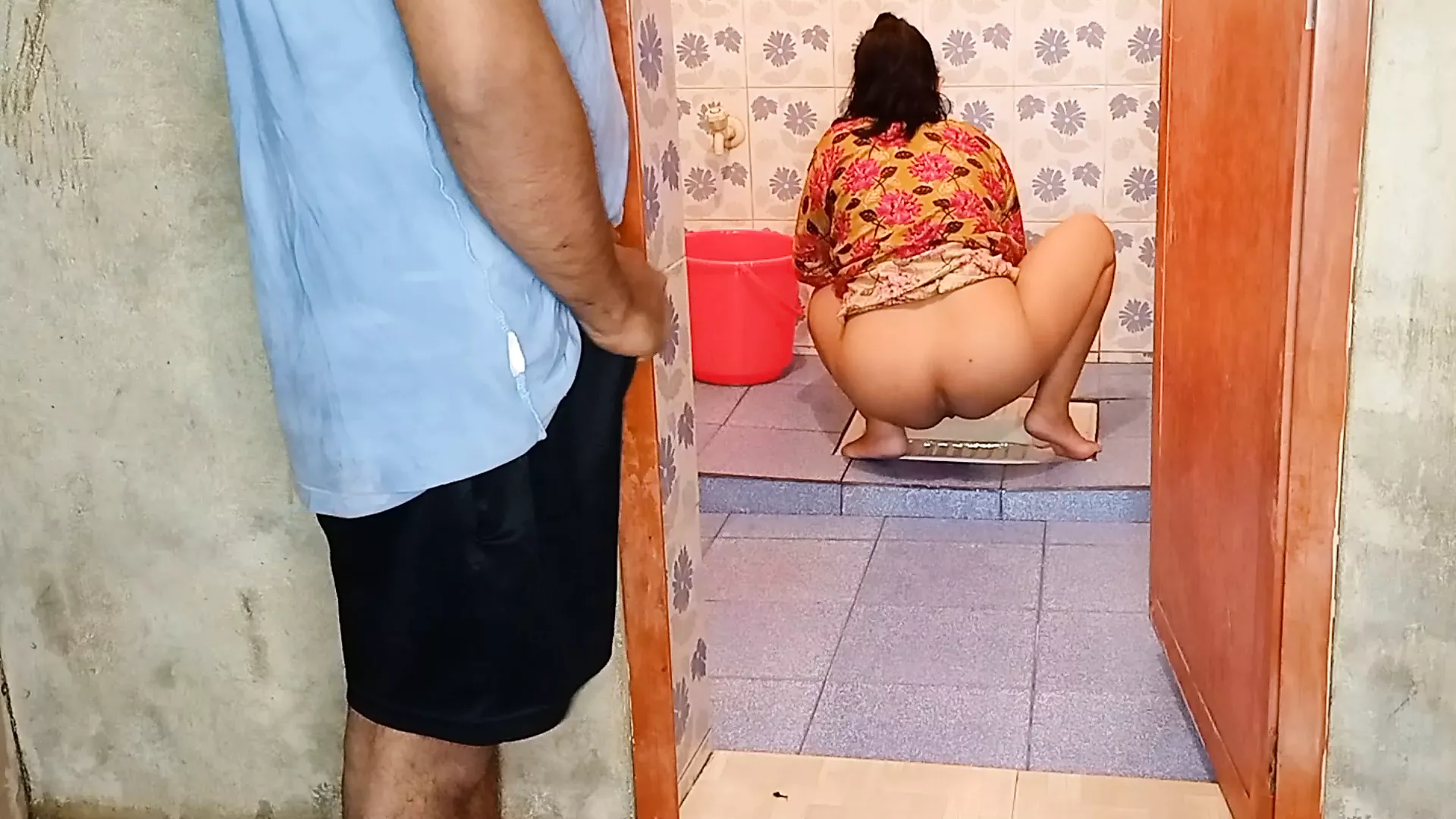 Bhabhi Ko Bathroom Me Ghodi Banakar Choda -sister in Law Sex xHamster Immagine Immagine