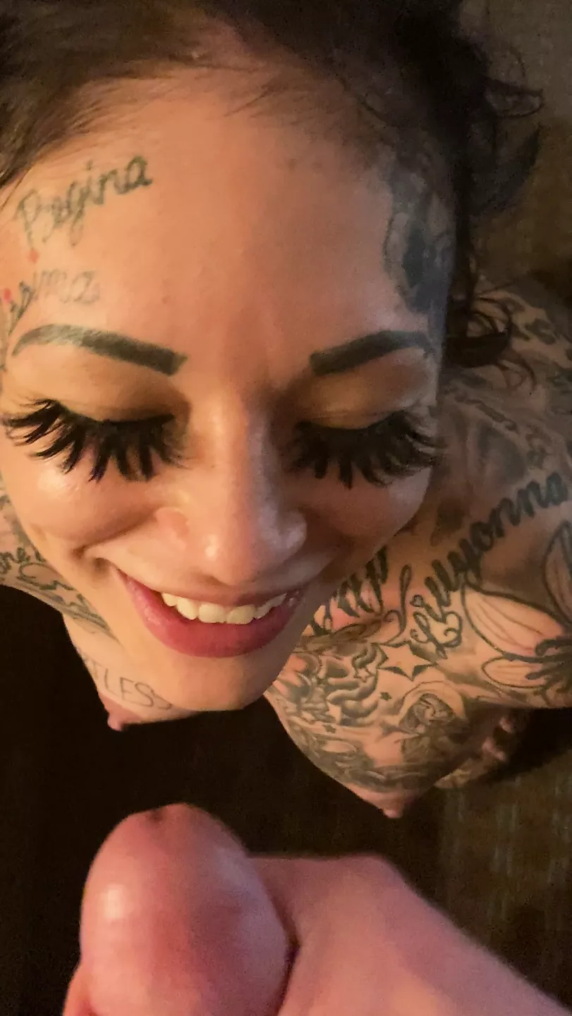 Tattooed beauty gets first massive facial | xHamster