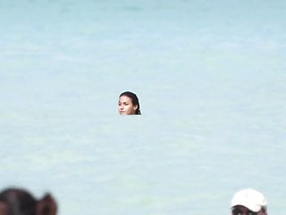 Emanuele chriqui nude - Emmanuelle chriqui bikini candids at miami beach