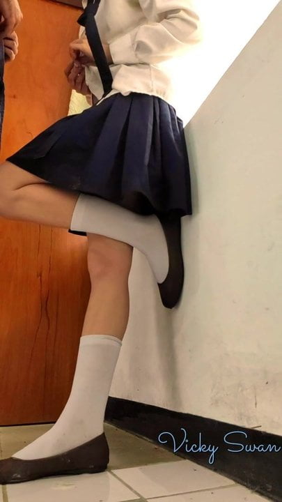 Teenage schoolgirl fucked and creampied in empty room