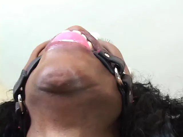 640px x 480px - Black Pornstar with Gag Ball Changes from Dildo to Cock for Anal Fuck |  xHamster