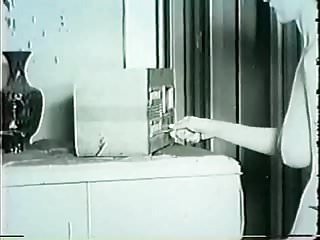 Radio france gay - Donna mae busty brown - radio repair c.1950s