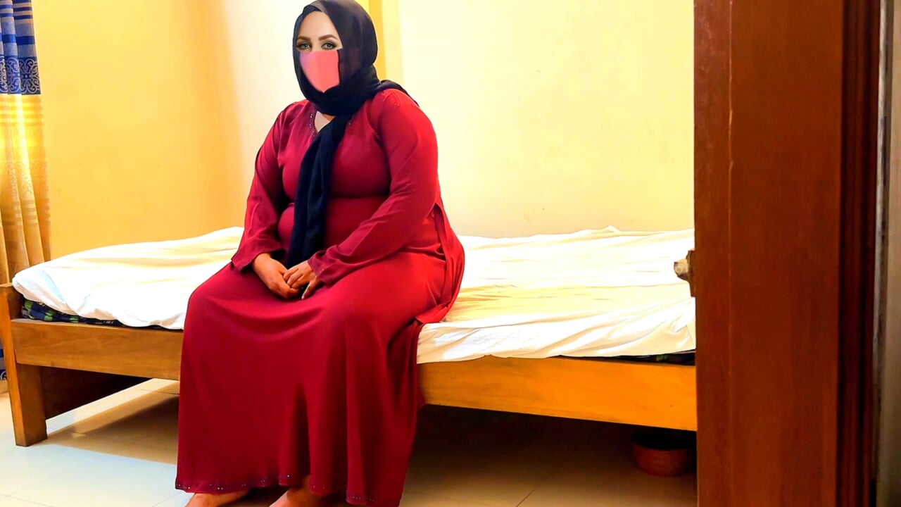 Fucking a Chubby Muslim mother-in-law wearing a red burqa and Hijab