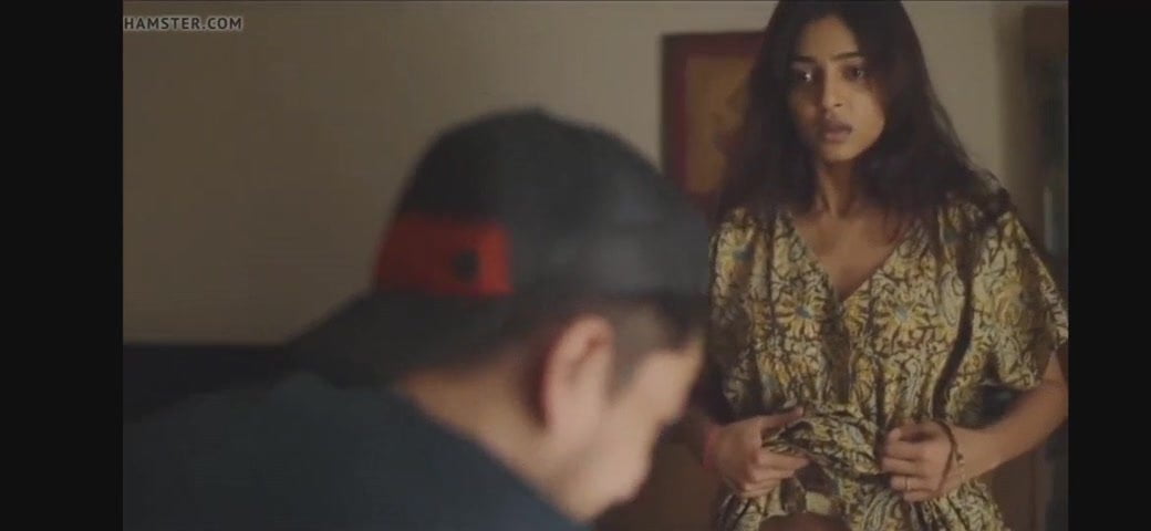 Watch Radhika Apte Actress Apni Chut Dhikata Hua video on xHamster