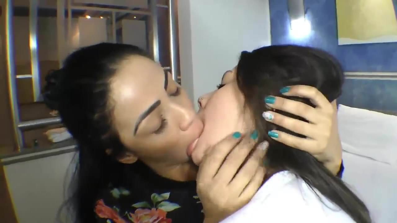 Deep Lesbian Tongue Kissing