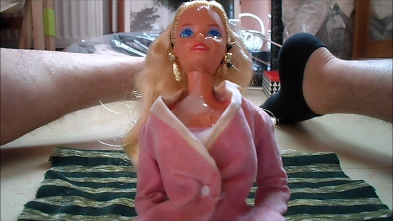 Watch Barbie Savvy Shopper 5 Fin video on xHamster