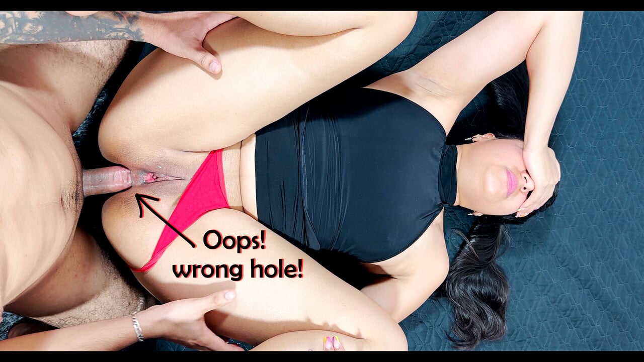 Oh my gosh, that's the wrong hole! ... It hurts much! - Accidental Anal...  | xHamster
