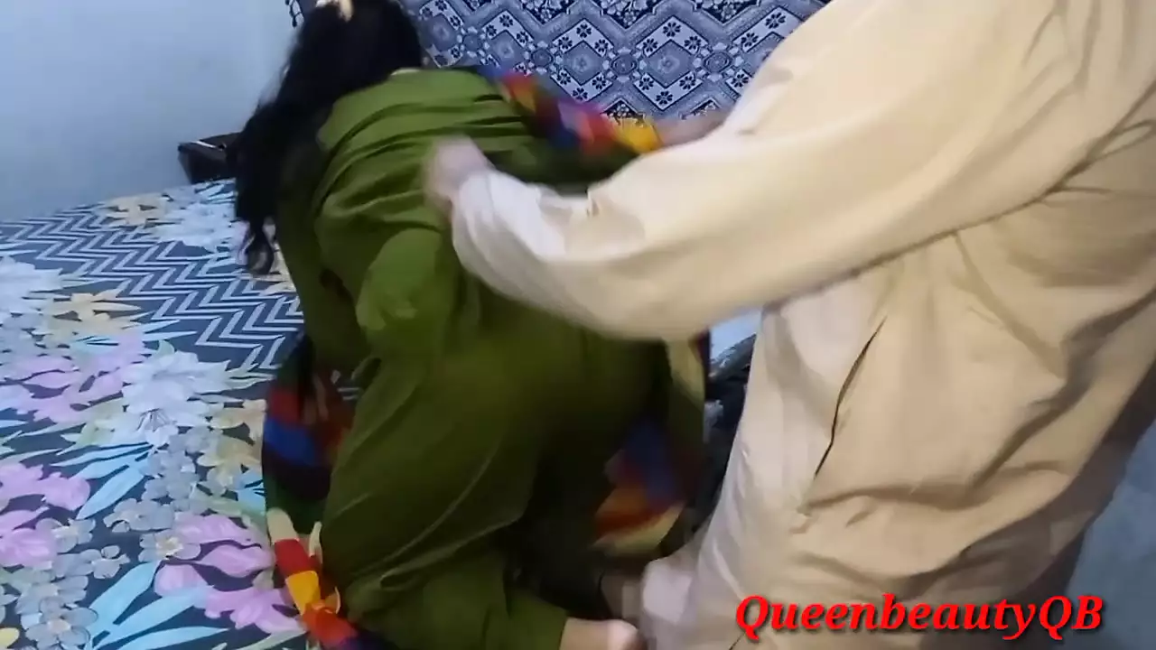 Susans svärfar fångad och anal knullad knubbig indisk svärdotter xHamster