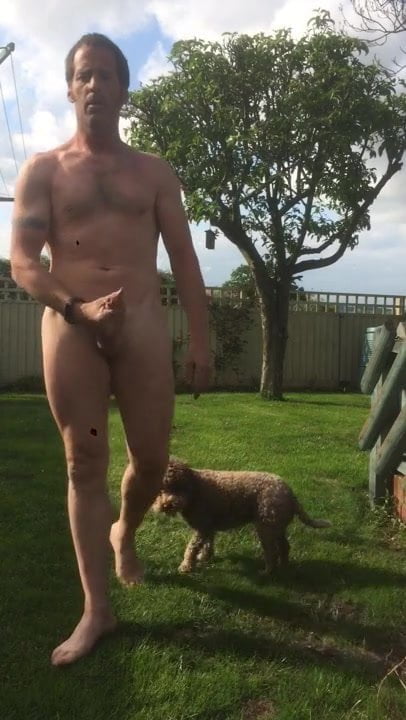 Naked in Garden: Free Man HD Porn Video 7f | xHamster