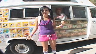 Ice cream maker sells ice cream to teenagers in exchange for sex #01