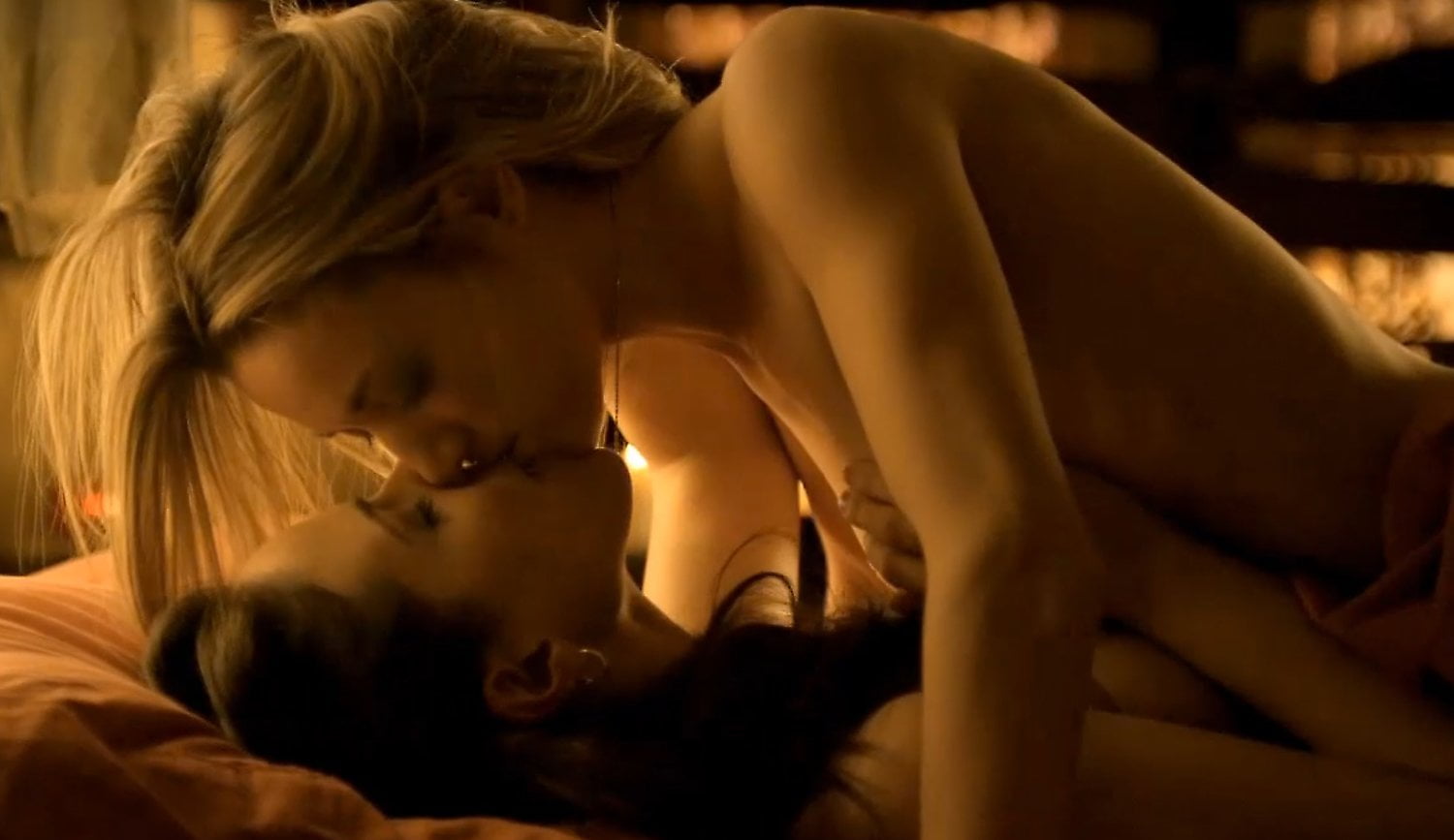 Anna Silk Nude Lesbo Scene in Lost Girl video on xHamster - the ultimate ar...