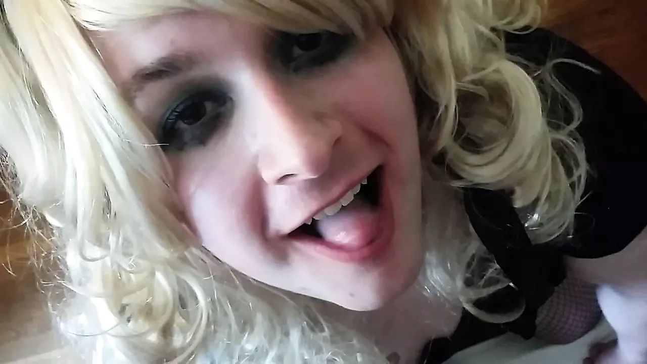 blonde sissy crossdresser blow job and cum swallow pic