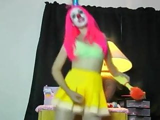 Female clown porn streaming - The sexiest clown your ever see