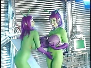 Alien tits - Summer cummings green alien lesbians