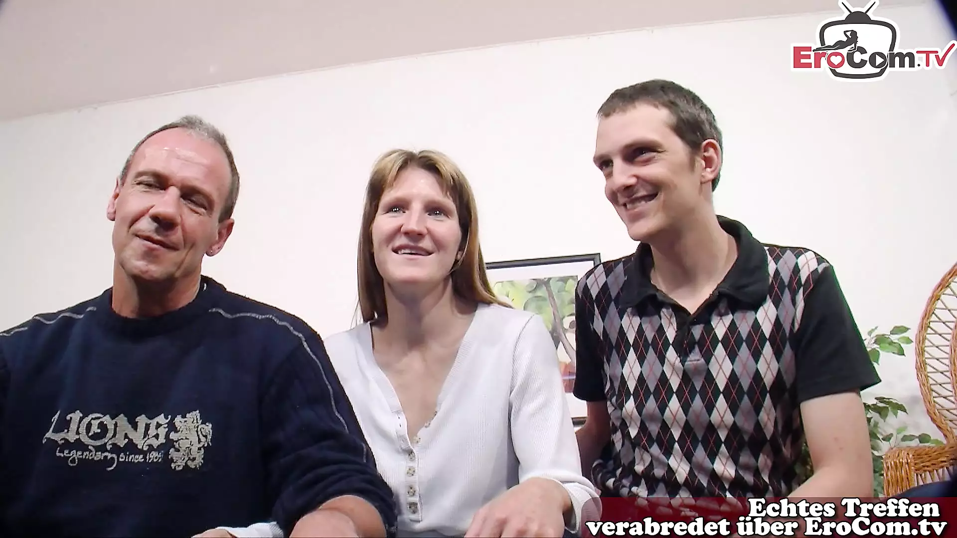Un vrai couple allemand fait son premier trio avec MMF lors dun casting amateur xHamster