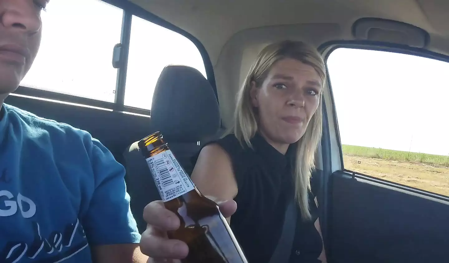 Sweet tinder date s first blowjob while driving
