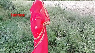 Sona bhabhi outdoor fucking pussy doggystyle sex – Village girl