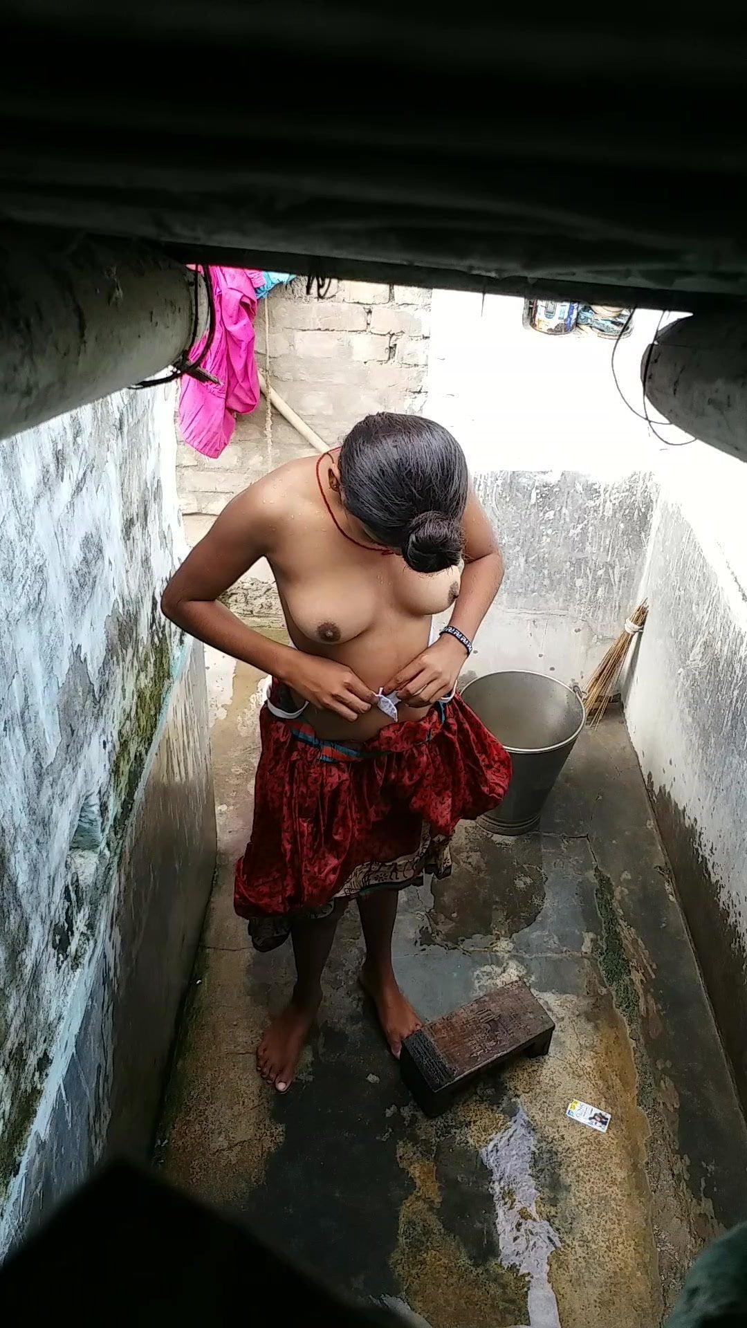 Sixeboor - Saali Ki Chudai Bathroom Me, Free Indian Porn cc: xHamster