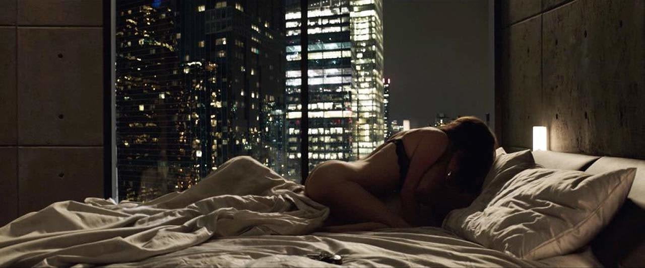 Amanda Seyfried escena de sexo de 'Anon' en scandalplanetcom | xHamster