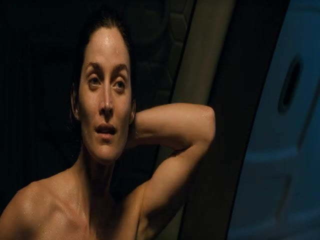 Carrie Anne Moss Breasts