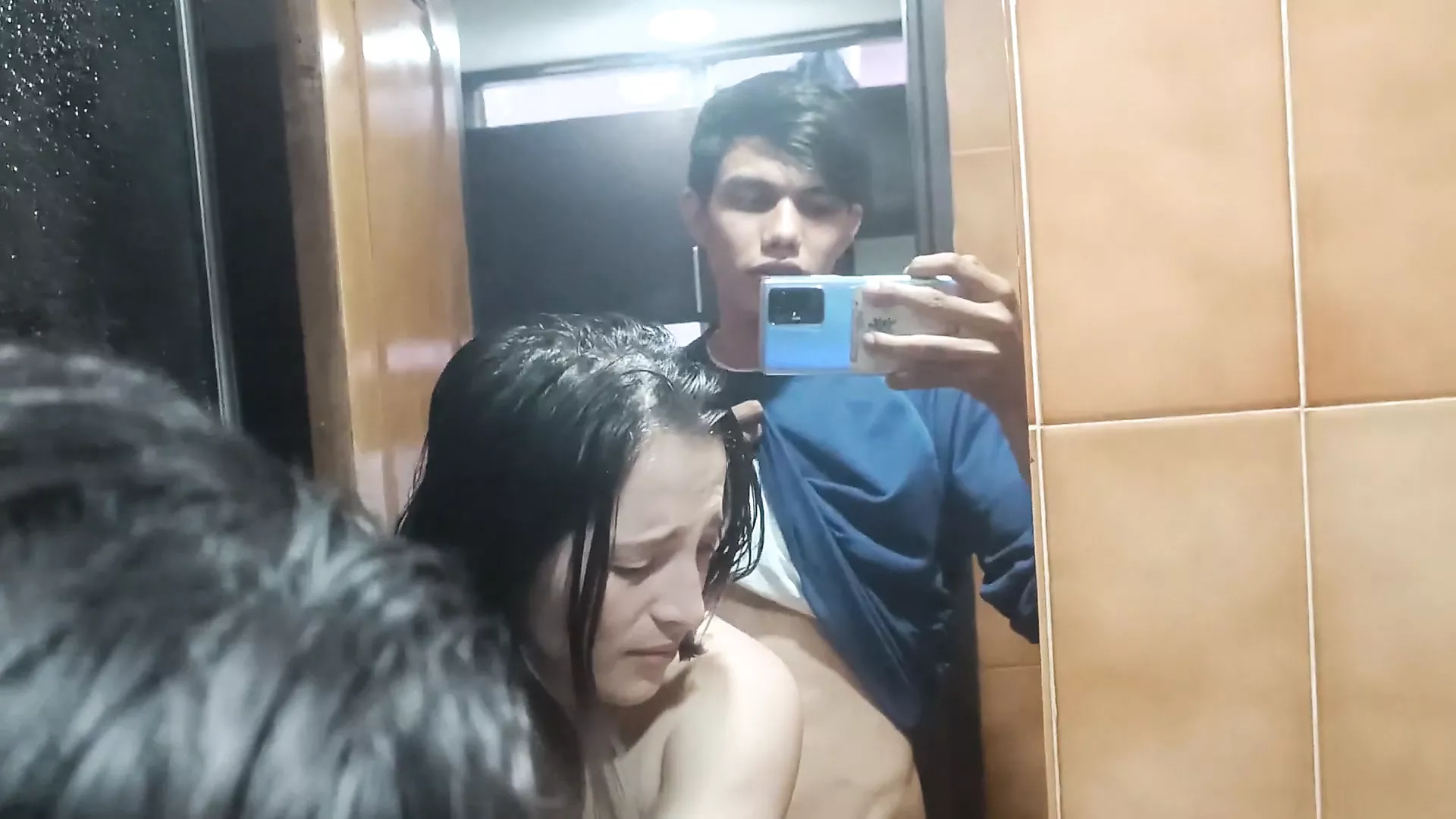 girlfriend suck off bathroom Adult Pics Hq