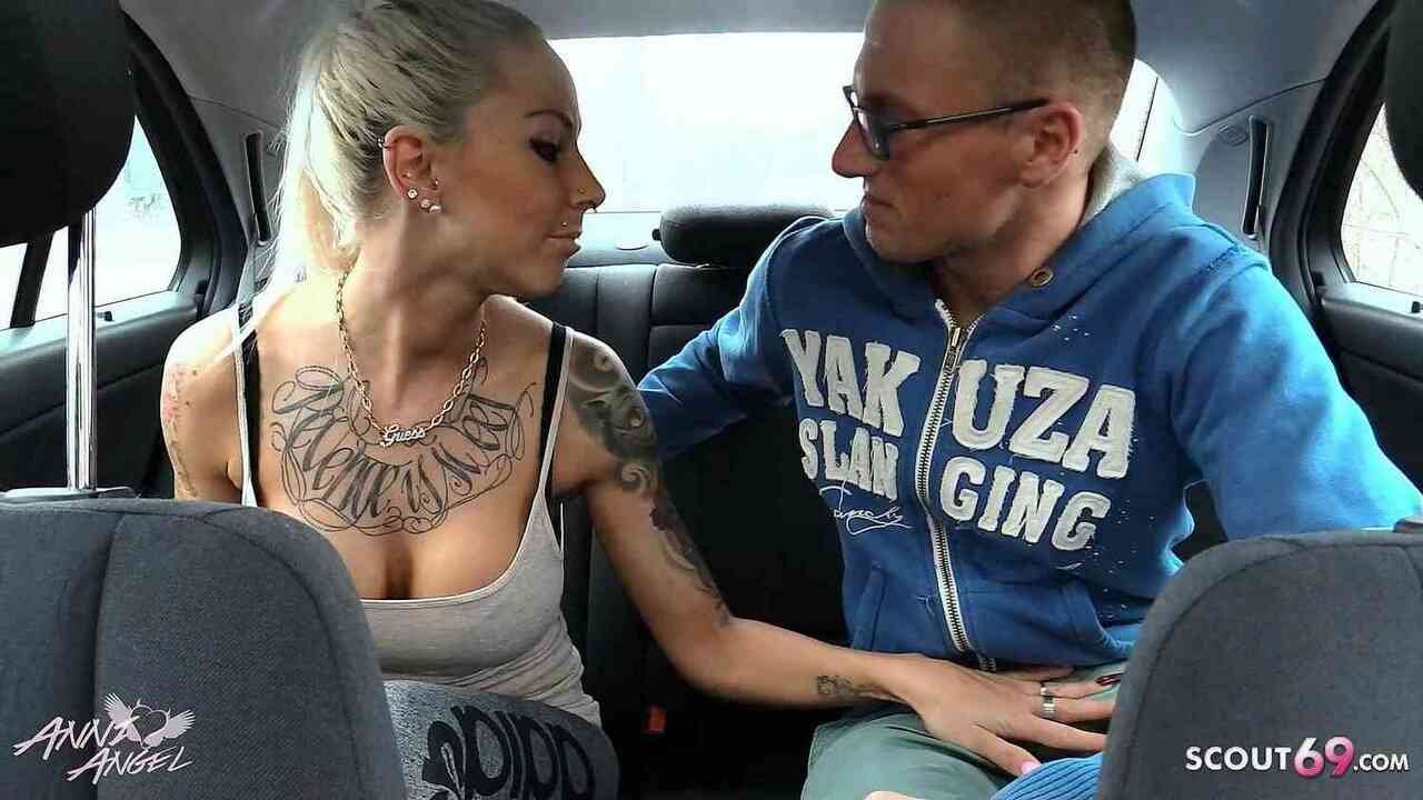 CAR SEX WITH STRANGER WITH QUICK CONDOM CUMSHOT FOR GERMAN TEEN