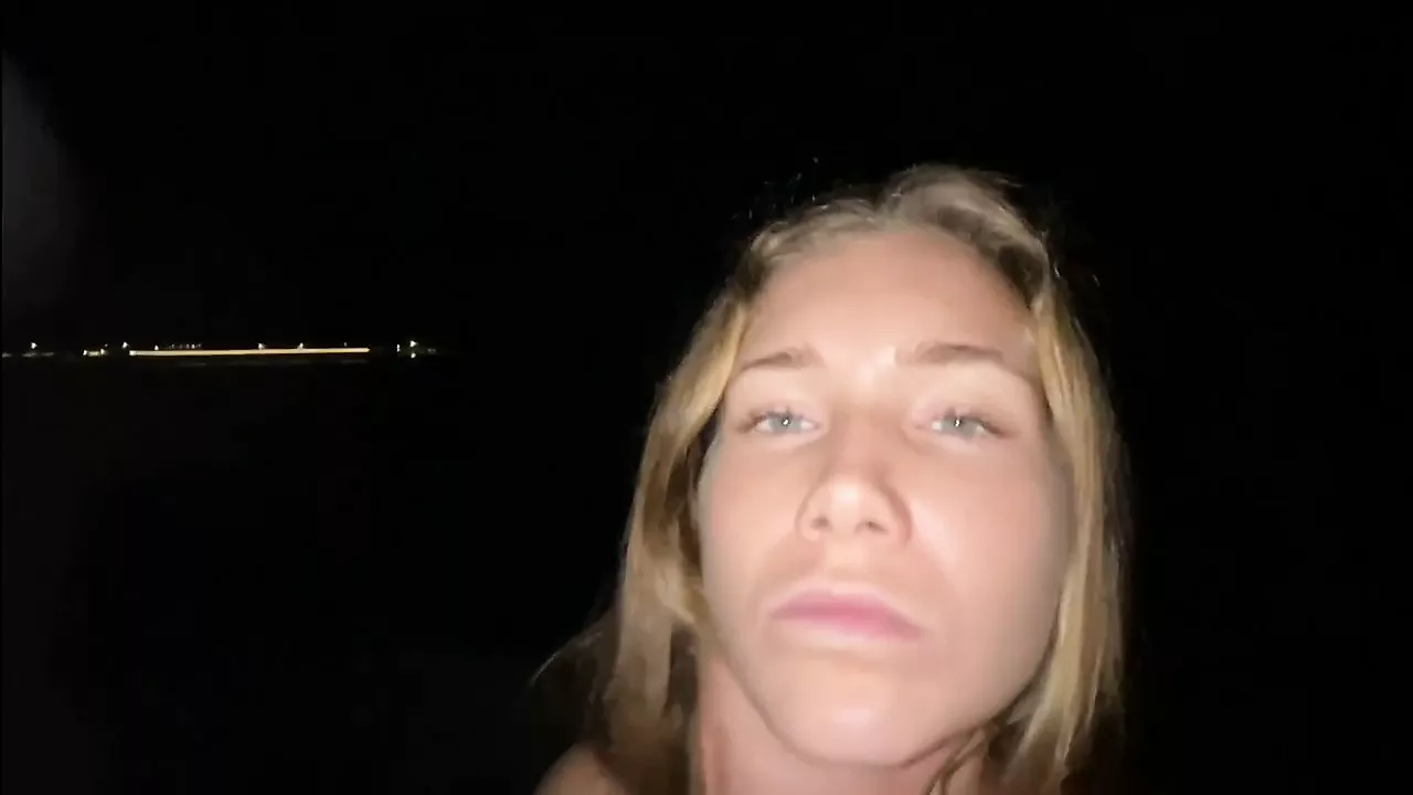 baise sur la plage voyeur trio Porn Photos