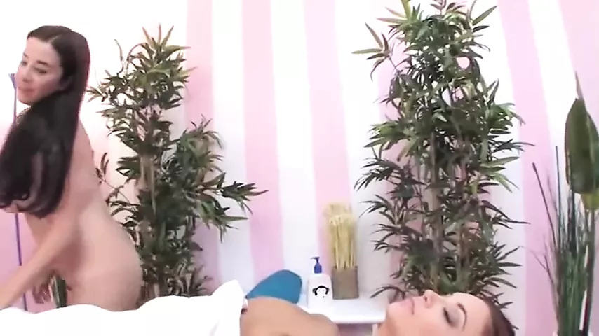 Lesbian Massage Palor