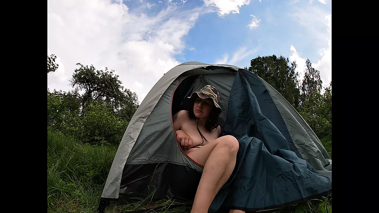 Bröst och fitta blinkar på campingen xHamster Foto Foto