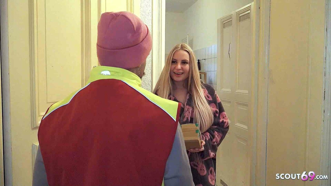 1280px x 720px - German Teen Couple Talk Postman to Fuck His Girlfriend While He Watch |  xHamster