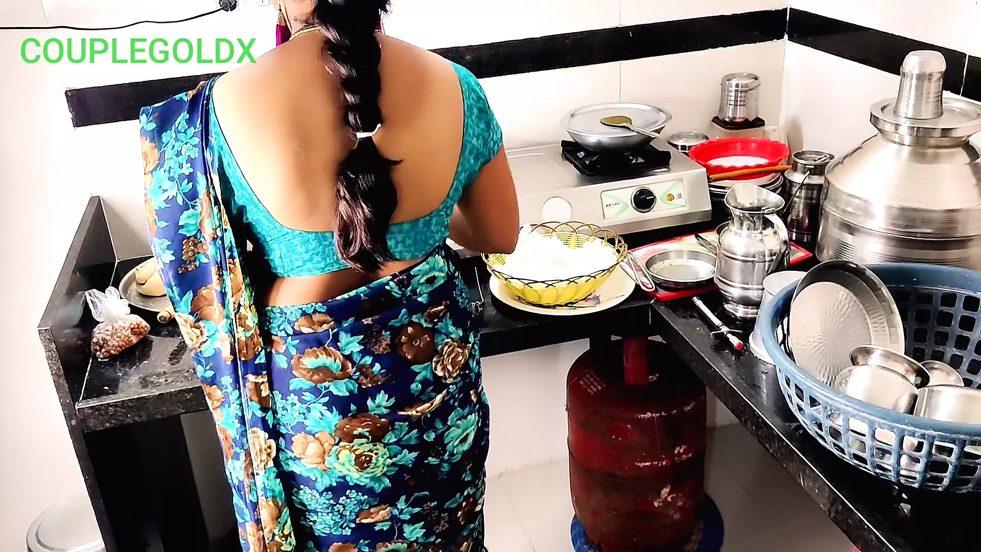 Khane Mein Xxx Video Sexy - Kichen Sex 6 Mami Khana Khane Baithi Hai Jab Tak Chod Lete Hai | xHamster