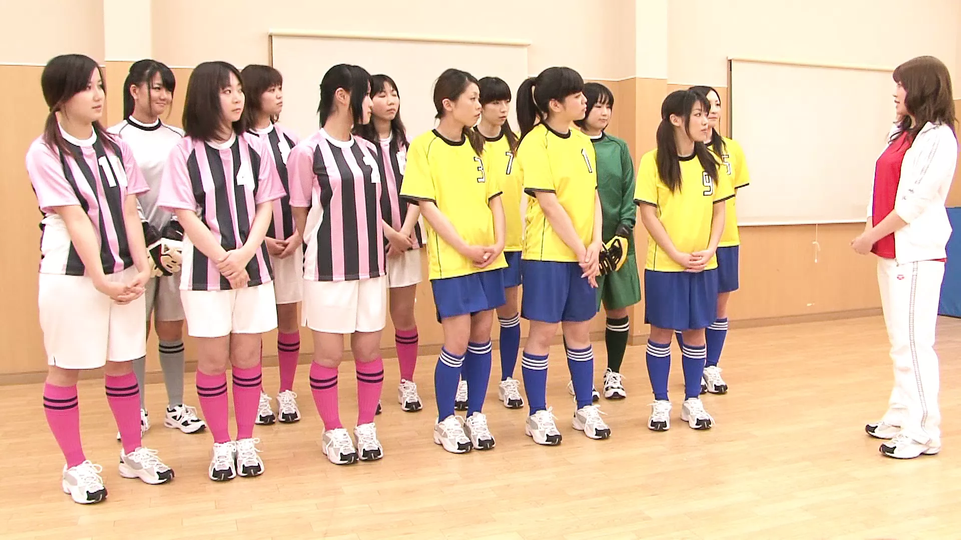 voyeur girl soccer team