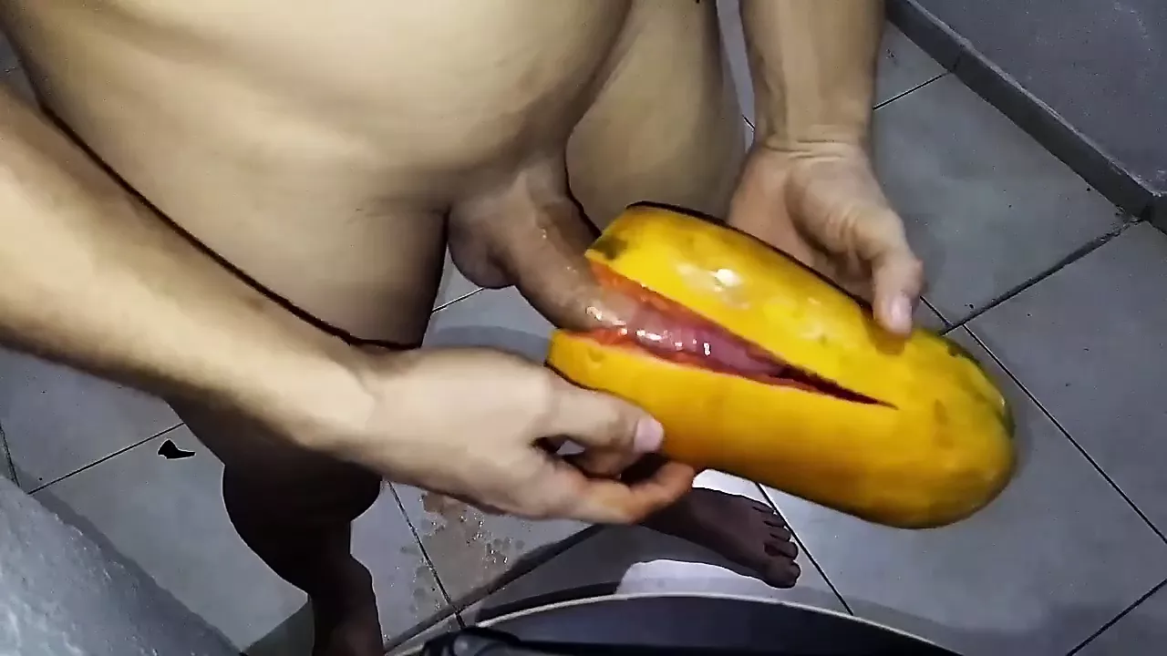 I Fuck a Papaya Sex with a Fruit, Gay Porn fe xHamster