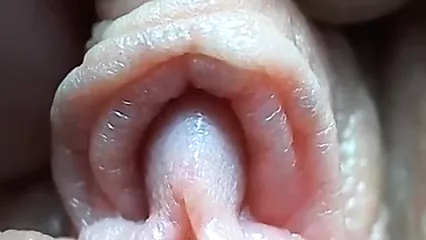 Clitoris close-up | xHamster