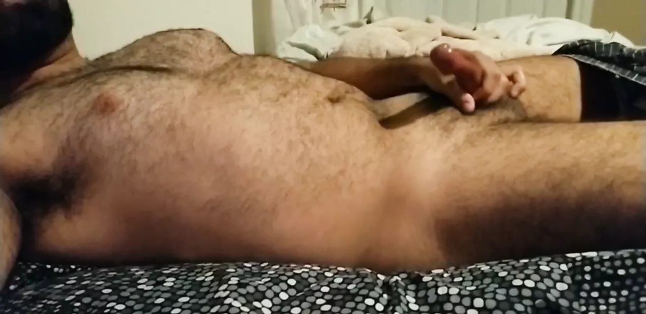 Guy Jacking Off And Moaning