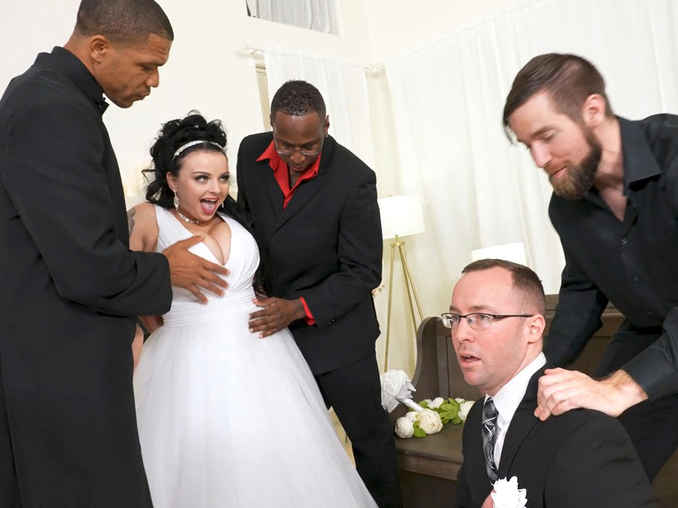 Interracial Fuck Party Wedding - Payton Preslee's Wedding Turns Rough Interracial Threesome | xHamster