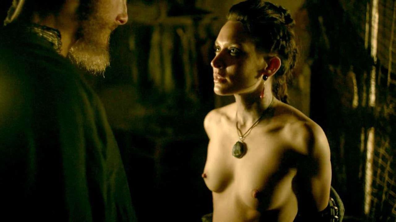 Watch Josefin Asplund Nude Sex Scene in Vikings - Scandalplanetcom video on...
