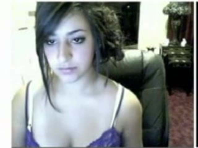 Teen Flashing Tits Webcam