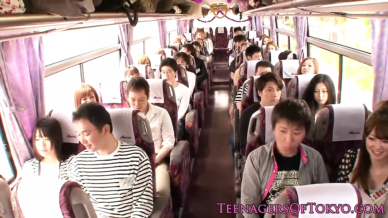 Bus de grope de femme japonaise