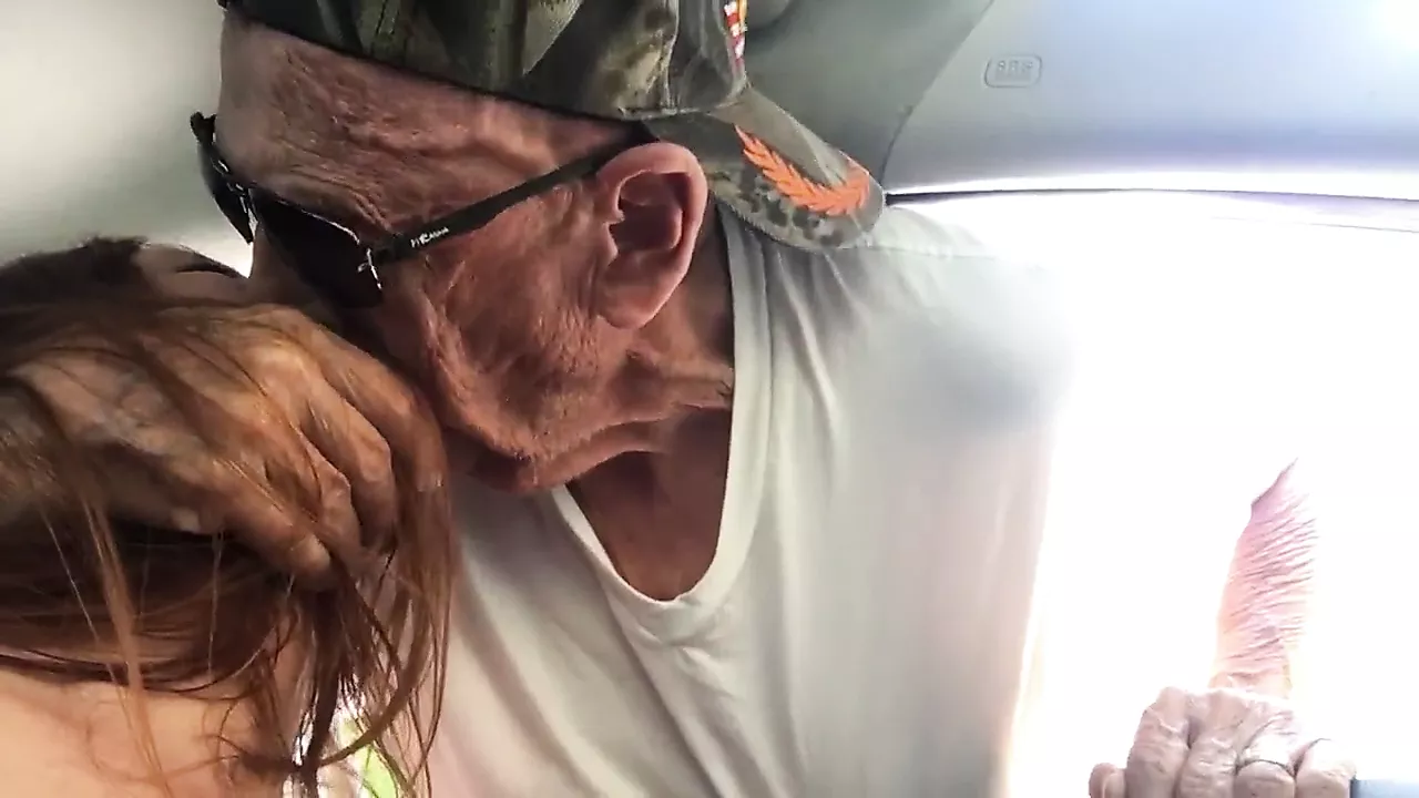 filming my girlfriend sucking old man
